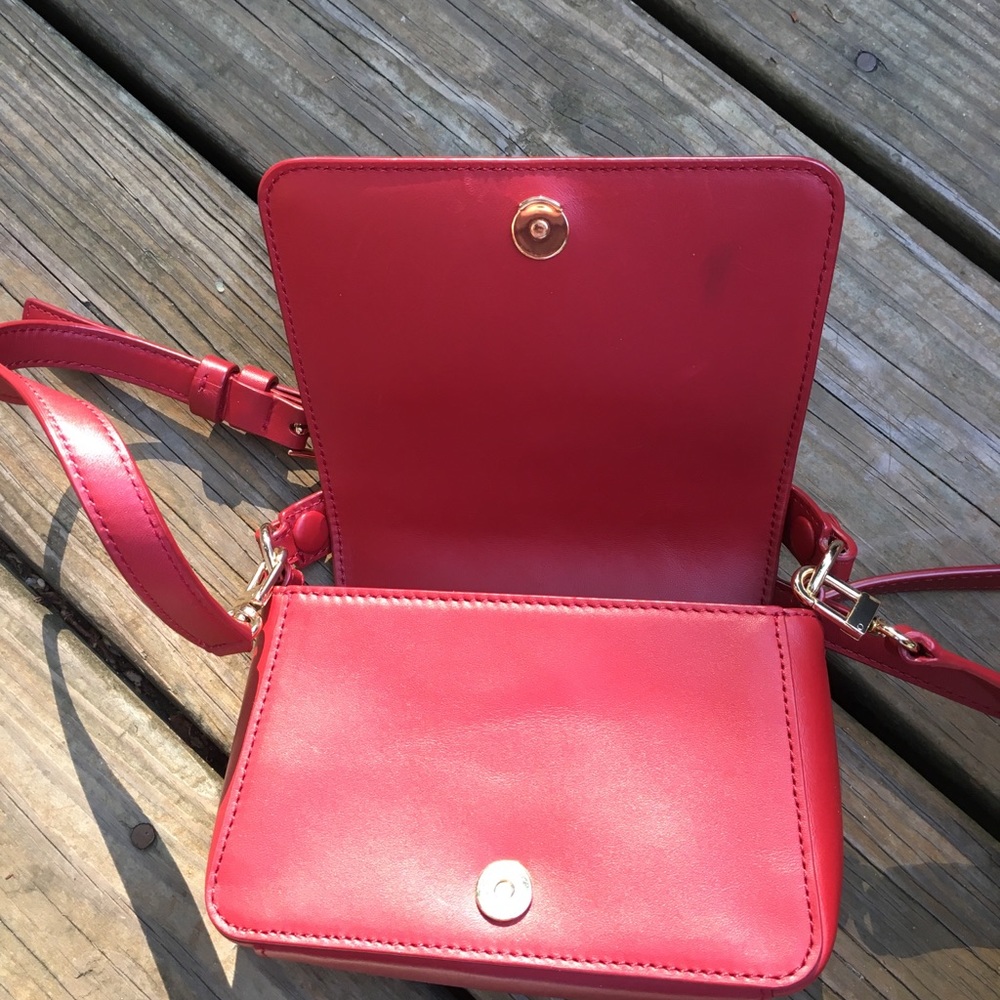 Authentic Tory Burch Purse - Picture 3 of 16